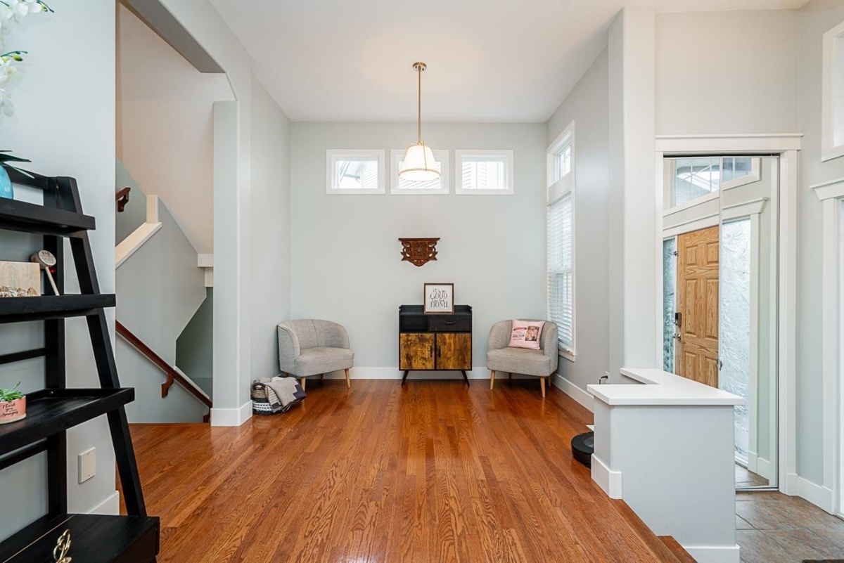 Staircase Photo of 6075 165a Street, Surrey, BC