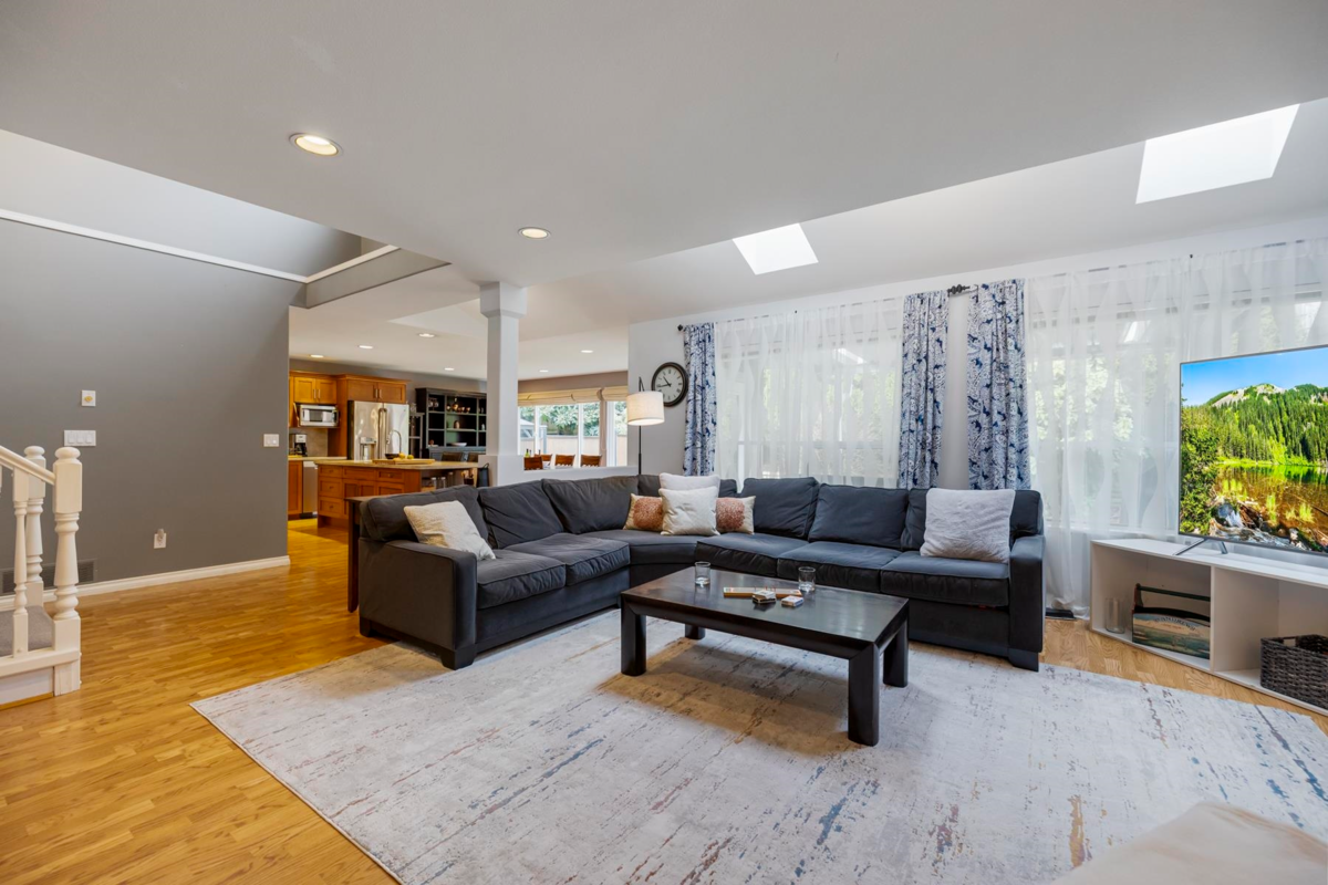 Family Room Photo of 1167 Settlers Court, Port Coquitlam, BC