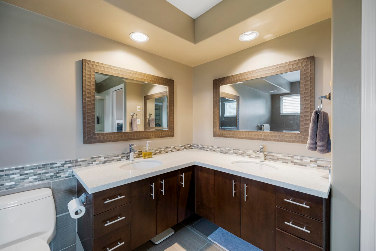 Laundry Room Photo of 1167 Settlers Court, Port Coquitlam, BC