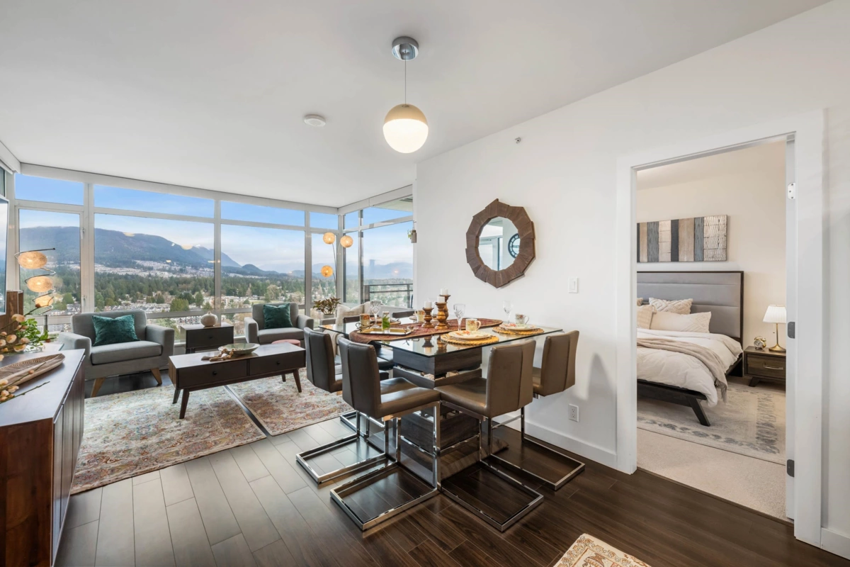 Kitchen Island Photo of 2504 2789 Shaughnessy Street, Port Coquitlam, BC