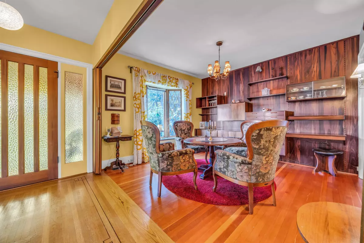 Living Room Photo of 5041 Cypress Street, Vancouver, BC