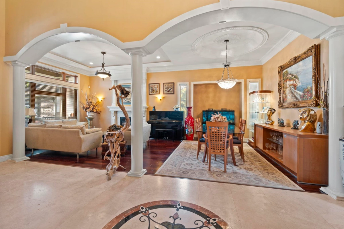 Family Room Photo of 16308 91a Avenue, Surrey, BC