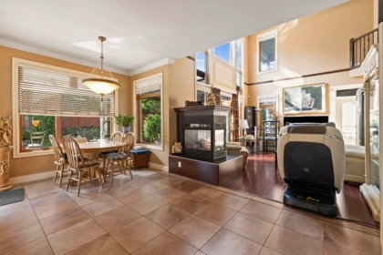 Breakfast Nook Photo of 16308 91a Avenue, Surrey, BC