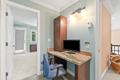 Laundry Room Photo of 16308 91a Avenue, Surrey, BC