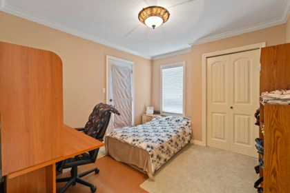 Mudroom Photo of 16308 91a Avenue, Surrey, BC