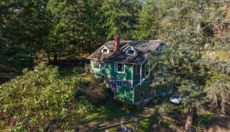 5066 Sherman Lane, Halfmoon Bay, BC, Halfmoon Bay — Single Family Residence for sale
