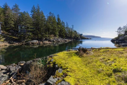 Office / Den Photo of 5066 Sherman Lane, Halfmoon Bay, BC