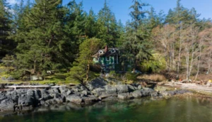 5066 Sherman Lane, Halfmoon Bay, BC