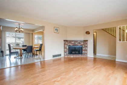 1570 1572 Giles Place, Burnaby, BC, Burnaby — Duplex for sale