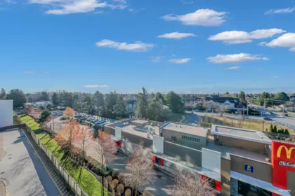 Loft / Bonus Room Photo of 708 7080 No 3 Road, Richmond, BC