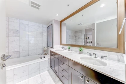 Laundry Room Photo of 402 590 Nicola Street, Vancouver, BC
