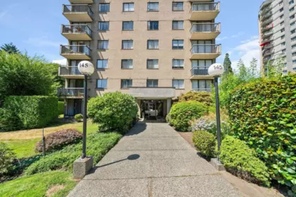 2004 145 St. Georges Avenue, North Vancouver, BC, North Vancouver — Apartment/Condo for sale