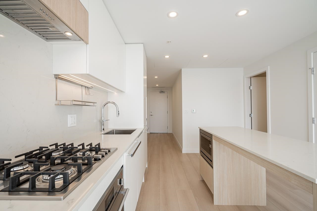 Dining Area Photo of 3001 13573 98a Avenue, Surrey, BC