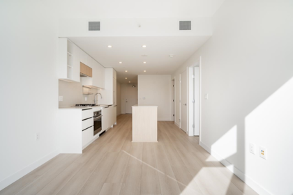 Primary Bathroom Photo of 3001 13573 98a Avenue, Surrey, BC