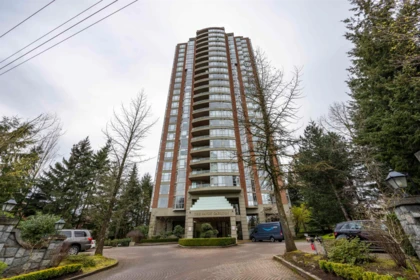 901 6888 Station Hill Drive, Burnaby, BC, Burnaby — Apartment/Condo for sale