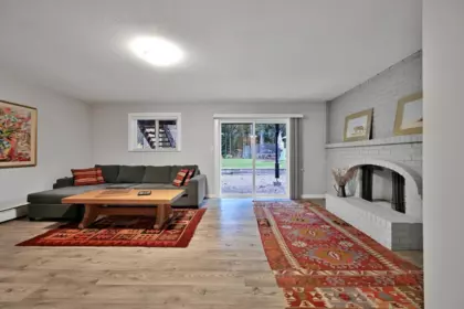 Hallway Photo of 25908 124 Avenue, Maple Ridge, BC