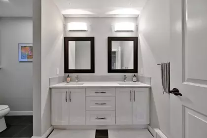 Mudroom Photo of 25908 124 Avenue, Maple Ridge, BC