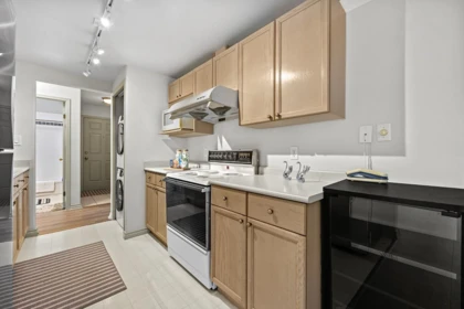 205 6388 Marlborough Avenue, Burnaby, BC, Burnaby — Apartment/Condo for sale