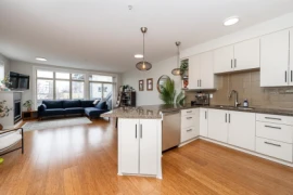 220 6111 London Road, Richmond, BC