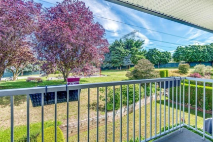 Laundry Room Photo of 50 34332 Maclure Road, Abbotsford, BC