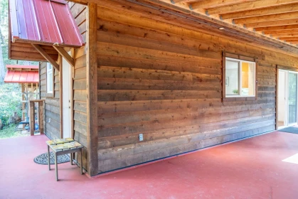 Entry Foyer Photo of 9868 Castle Road, Pender Island, BC