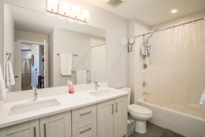 Powder Room Photo of 203 20826 72 Avenue, Langley, BC