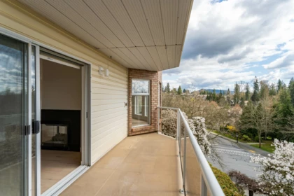 Mudroom Photo of 203 22611 116 Avenue, Maple Ridge, BC