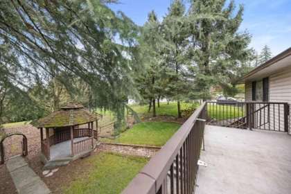 Garden / Landscaping Photo of 5553 181a Street, Surrey, BC