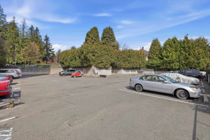 Front Yard Photo of 405 320 Royal Avenue, New Westminster, BC
