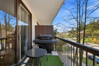 Hallway Photo of 405 320 Royal Avenue, New Westminster, BC