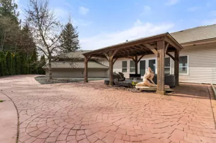 Hot Tub / Spa Photo of 5782 Jinkerson Road, Chilliwack, BC