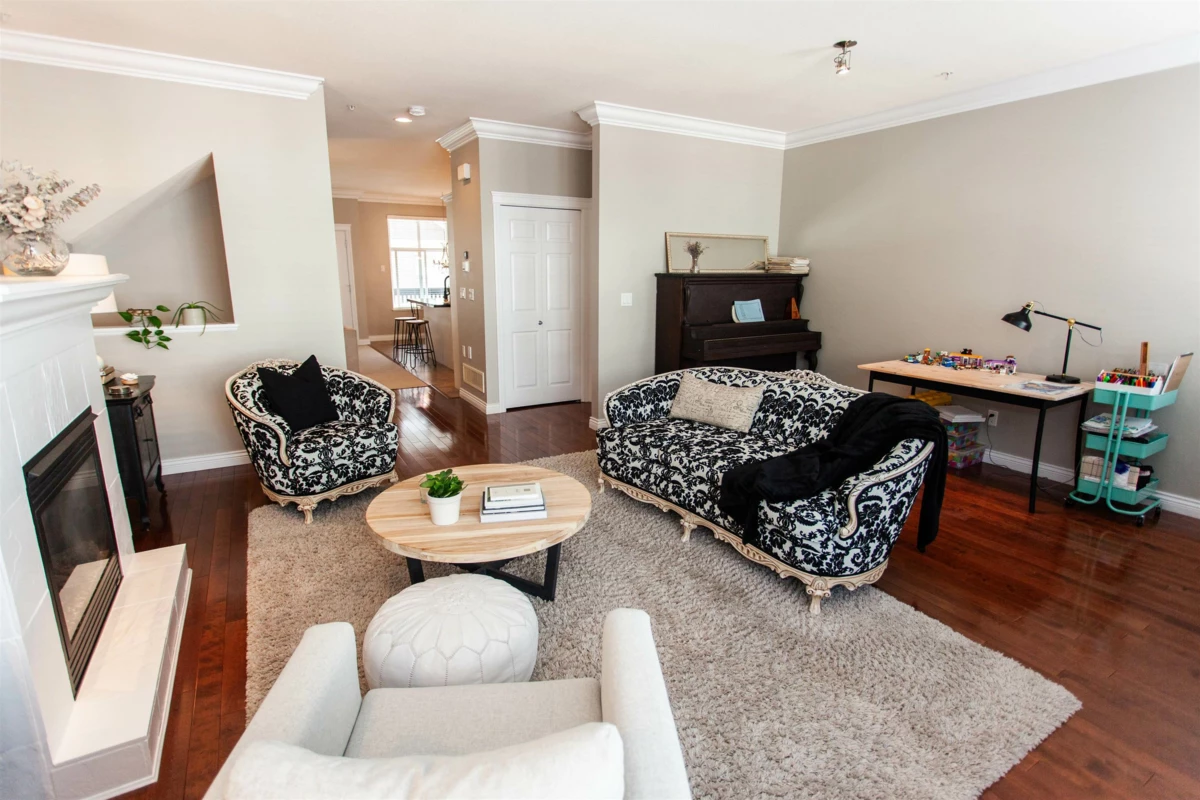 Family Room Photo of 42 21704 96 Avenue, Langley, BC