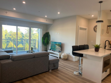 Kitchen Island Photo of 405 6285 King George Boulevard, Surrey, BC