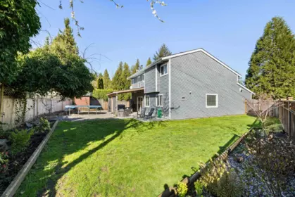 Garden / Landscaping Photo of 20430 50 Avenue, Langley, BC