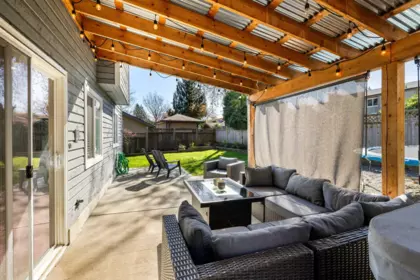Outdoor Deck Photo of 20430 50 Avenue, Langley, BC
