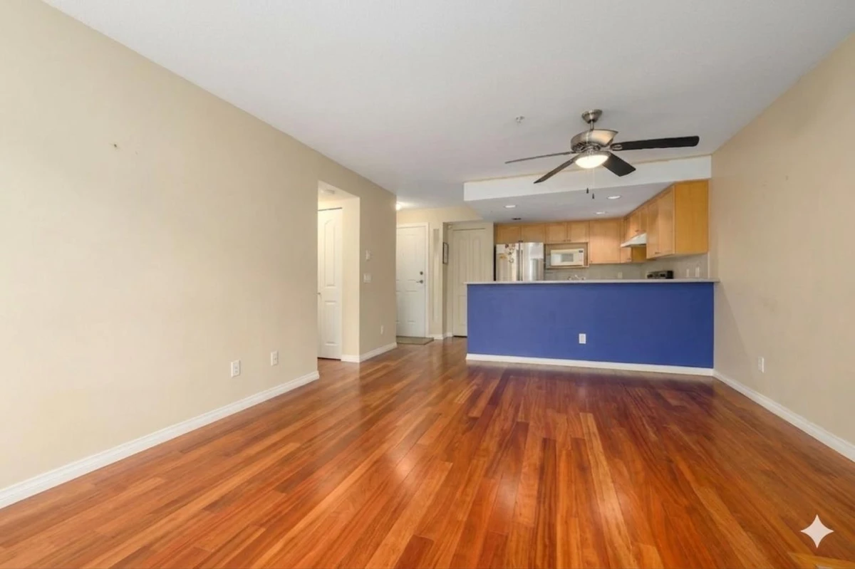 Dining Area Photo of 3018 W 4th Avenue, Vancouver, BC