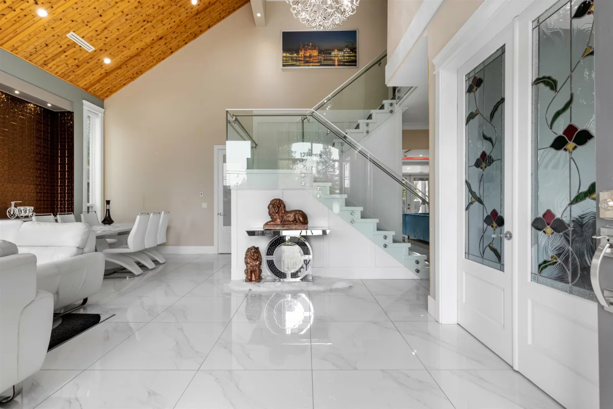 Family Room Photo of 12768 97a Avenue, Surrey, BC