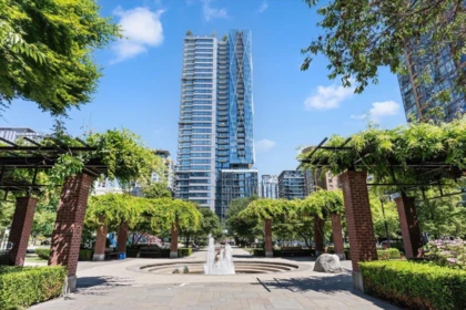 2209 1111 Richards Street, Vancouver, BC, Vancouver — Apartment/Condo for sale