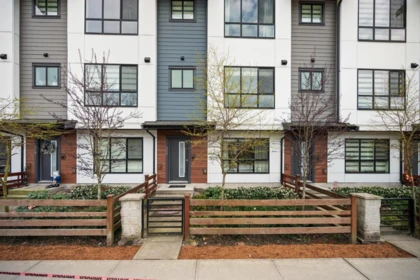 25 7177 194a Street, Surrey, BC, Surrey — Townhouse for sale