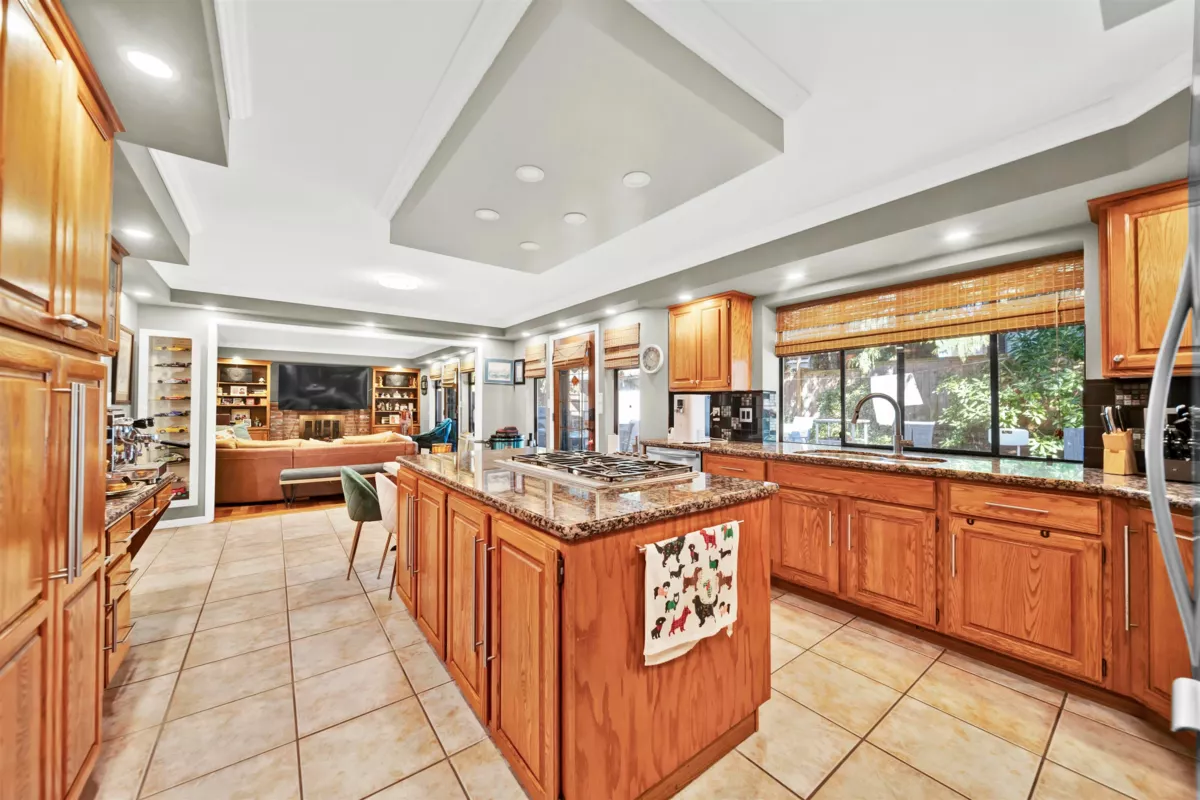 Family Room Photo of 1206 Pacific Drive, Tsawwassen, BC