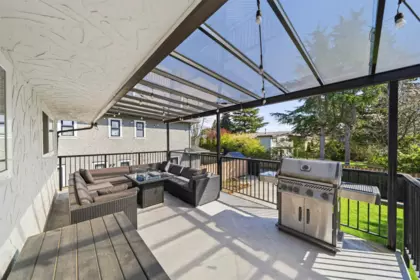 Garden / Landscaping Photo of 9720 Seagrave Road, Richmond, BC