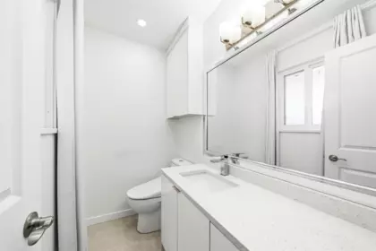 Guest Bathroom Photo of 9720 Seagrave Road, Richmond, BC