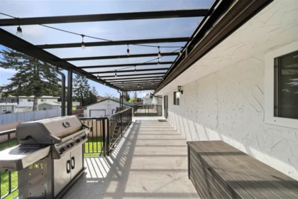 Swimming Pool Photo of 9720 Seagrave Road, Richmond, BC