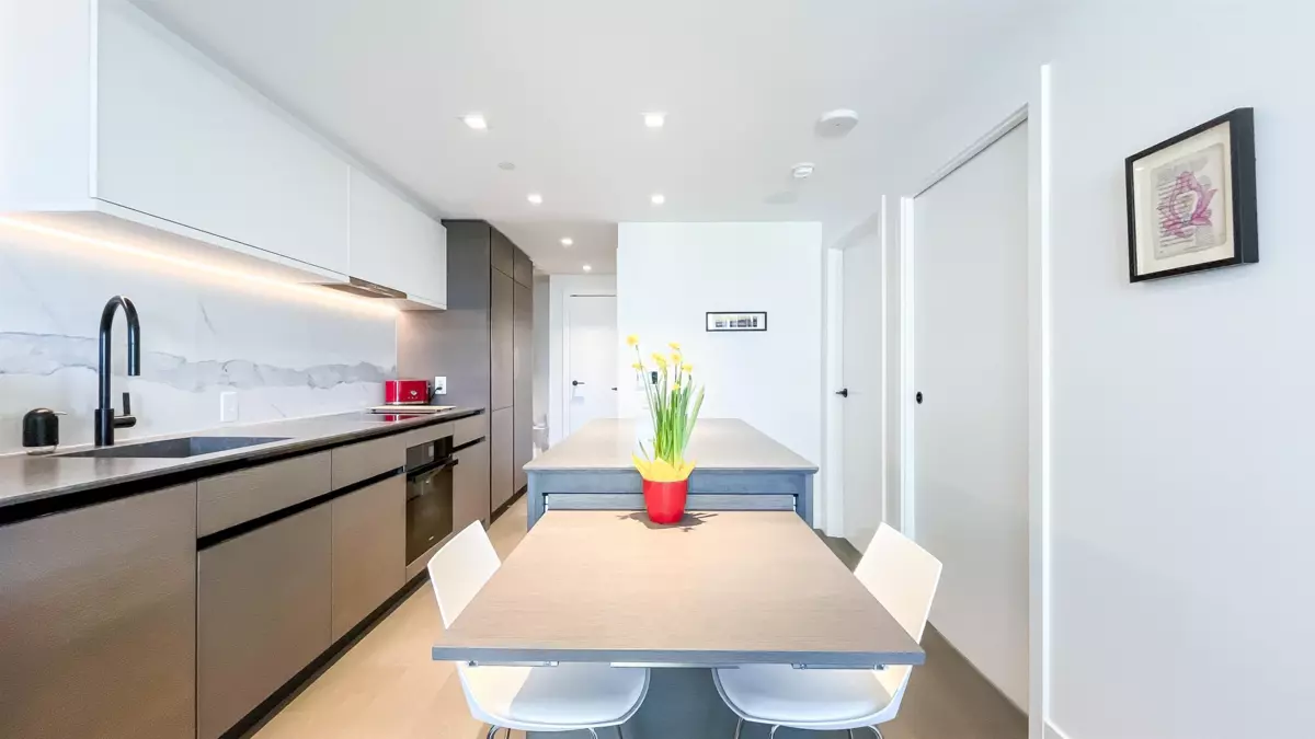 Dining Area Photo of 1705 620 Cardero Street, Vancouver, BC