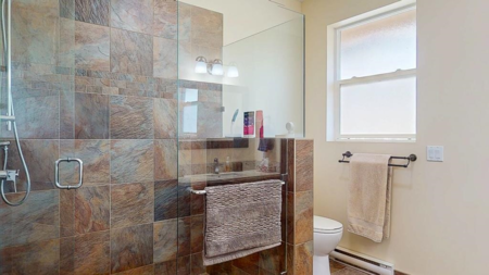Basement Recreation Room Photo of 4759 Laurel Avenue, Sechelt, BC