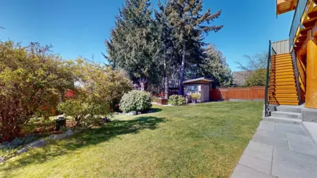 4759 Laurel Avenue, Sechelt, BC, Sechelt — Single Family Residence for sale