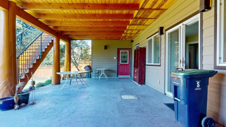 Outdoor Deck Photo of 4759 Laurel Avenue, Sechelt, BC