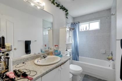 Garden / Landscaping Photo of 8546 164 Street, Surrey, BC