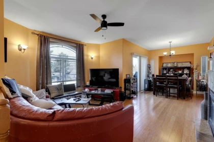 Kitchen Photo of 8546 164 Street, Surrey, BC