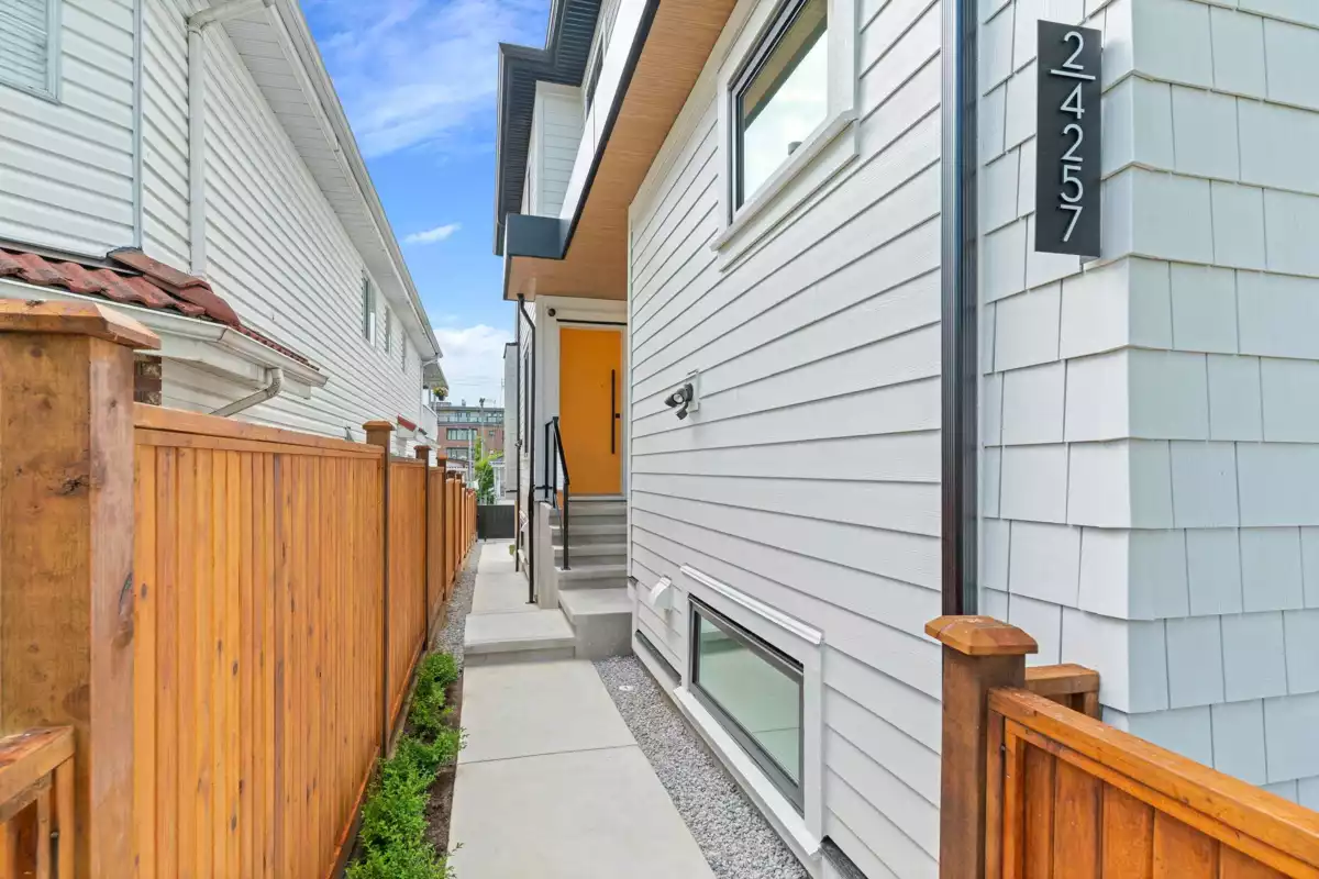 Family Room Photo of 2 4257 Beatrice Street, Vancouver, BC